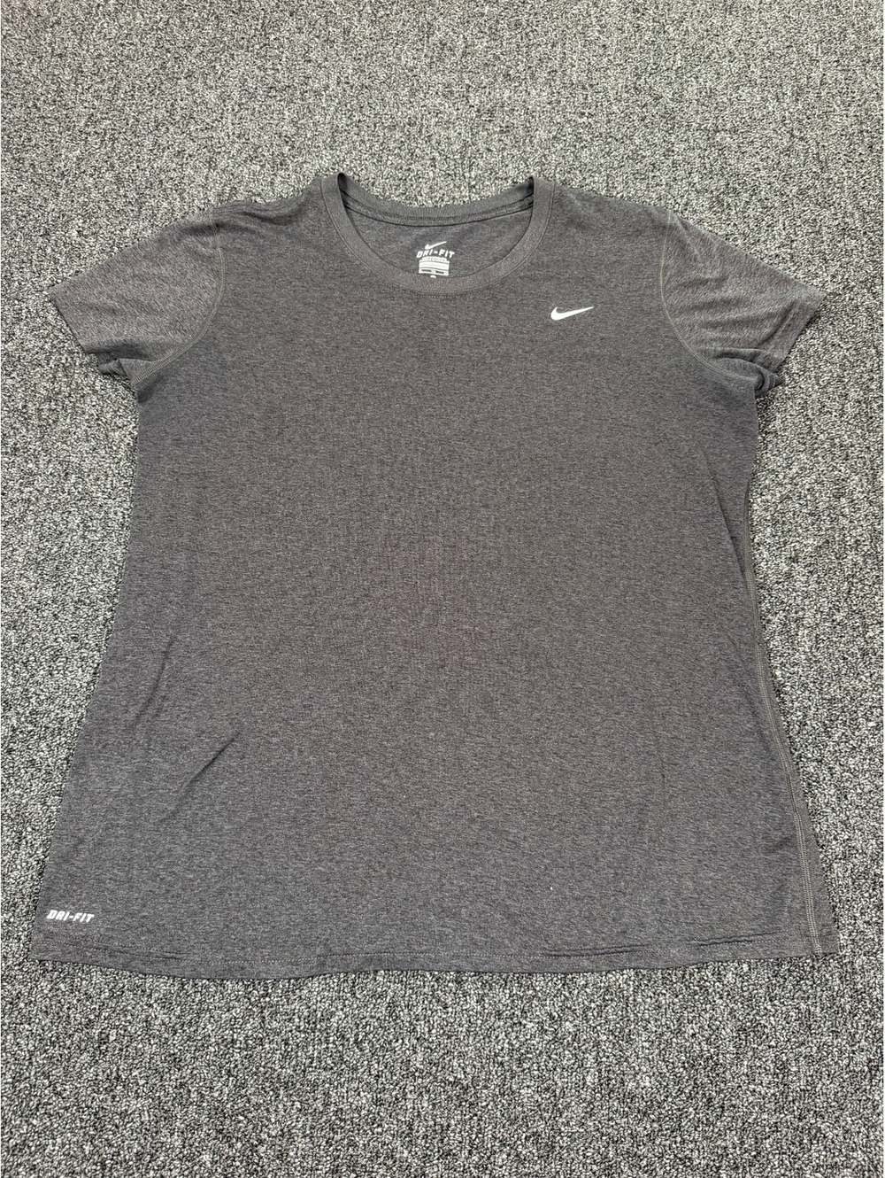 Nike Dri-FIT Gray Short Sleeve Athletic T-Shirt XL